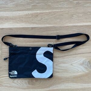 Supreme The North Face S Logo Shoulder Bag
